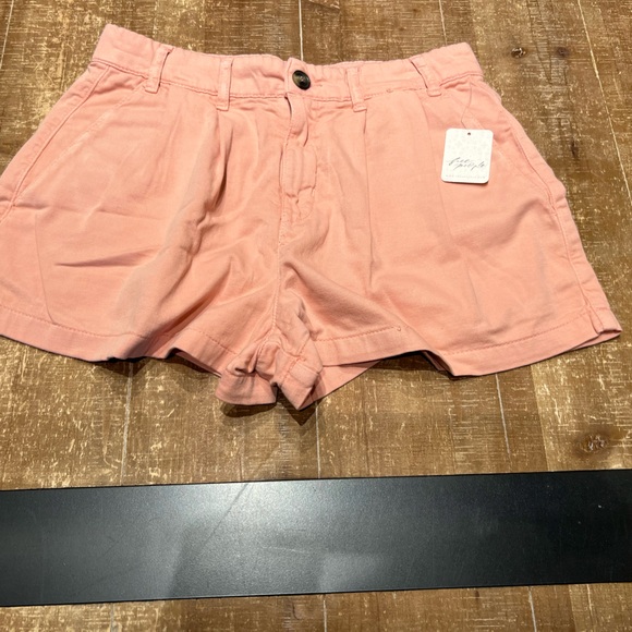Free People Billie Mid Rise Pleated
Chino Shorts - Picture 5 of 10